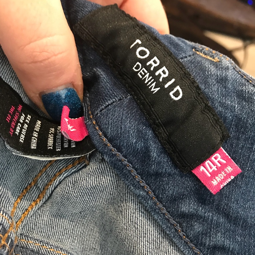 Torrid light wash high waist jeggings size 14R